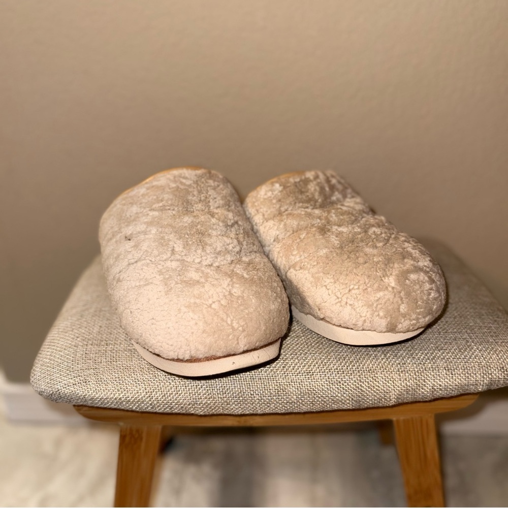 OluKai Tan and Cream Women's Slippers - Picture 3 of 5